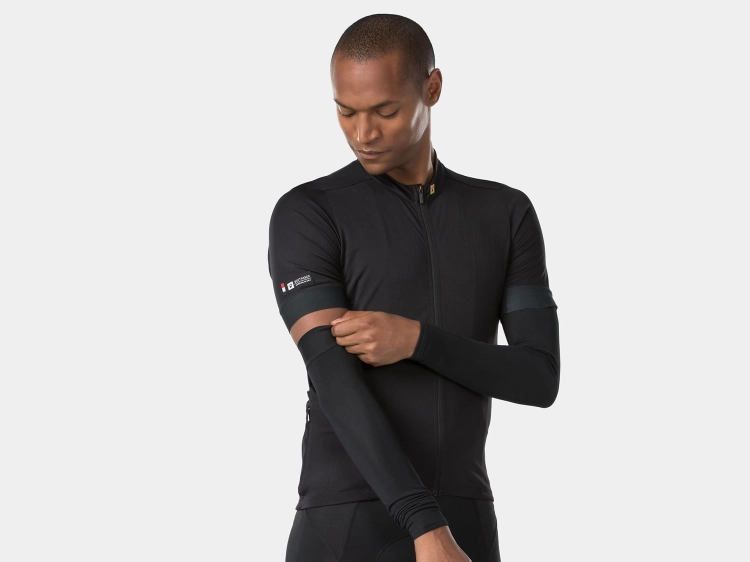 ThermalCyclingArmWarmer_25028_A_Primary.jpg