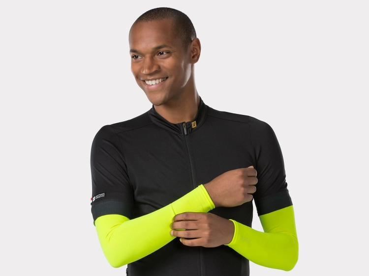 ThermalCyclingArmWarmer_25028_B_Alt1.jpg