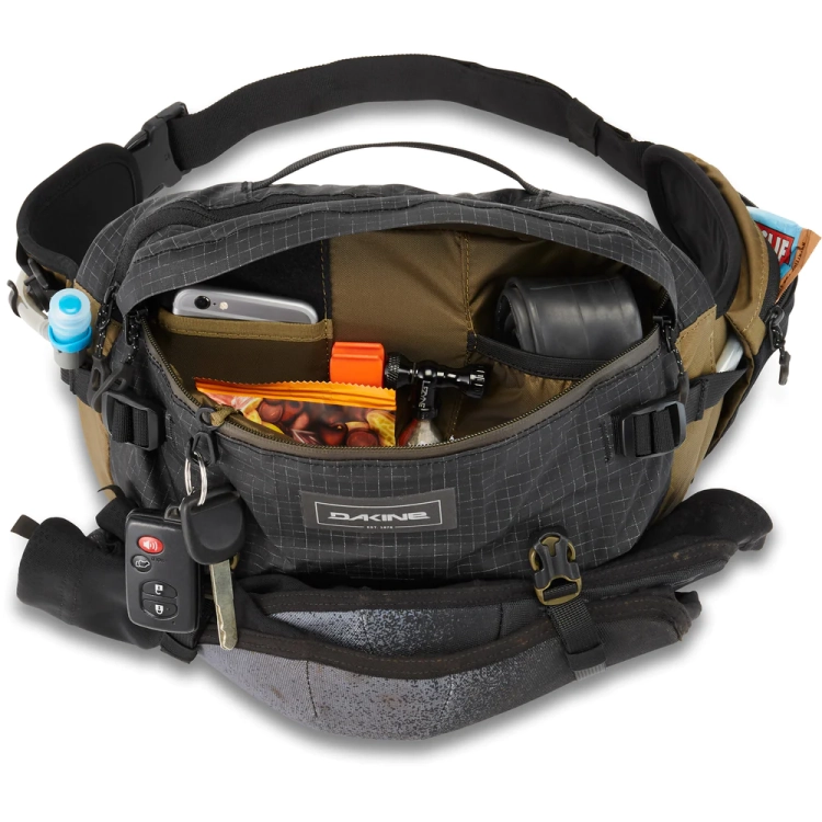 SEEKER6L-BLACK-610934326581_10002778_BLACK-02X_PT01_1000x.webp