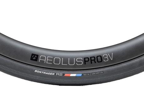 Przejdź do produktu Opona Bontrager R2 Hard-Case Lite 700x25C